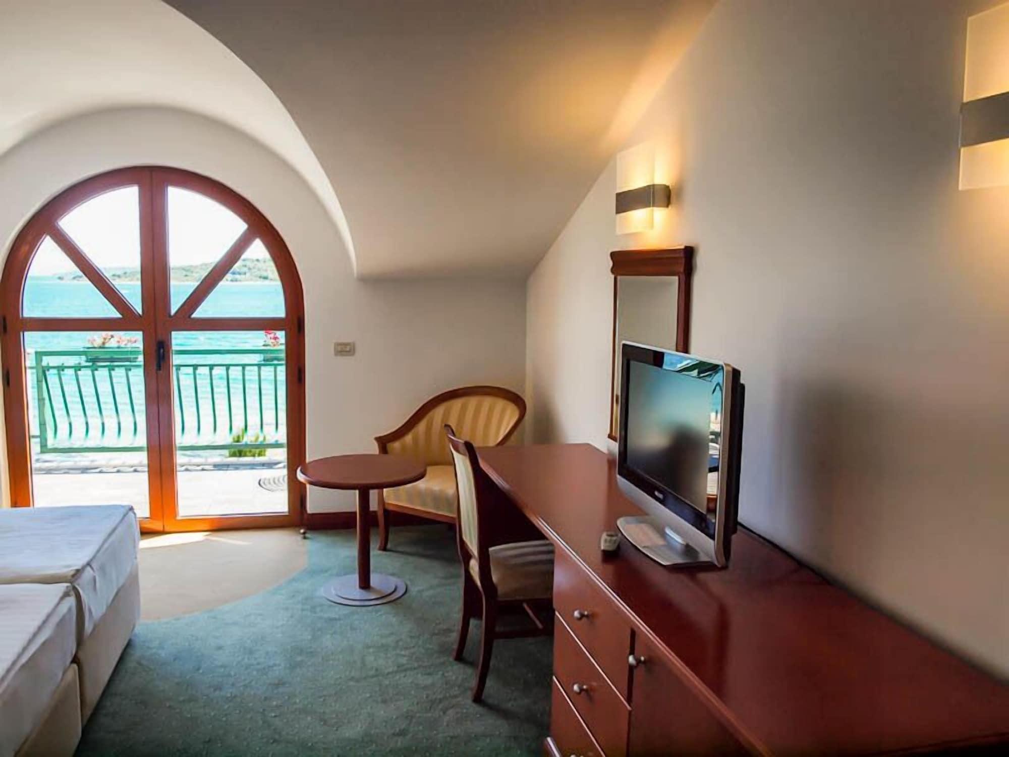 Hotel Villa Radin Vodice Exterior photo