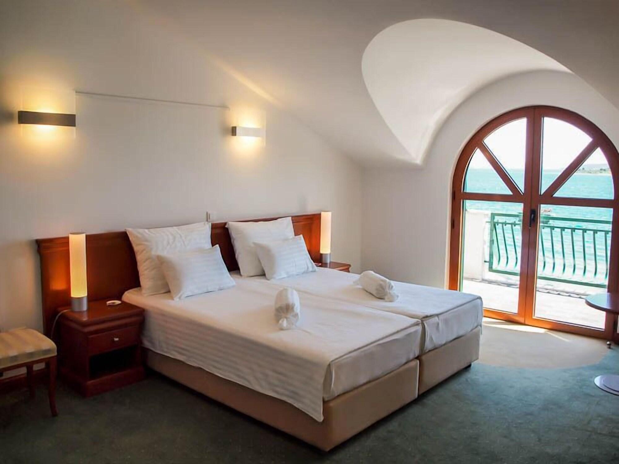 Hotel Villa Radin Vodice Exterior photo