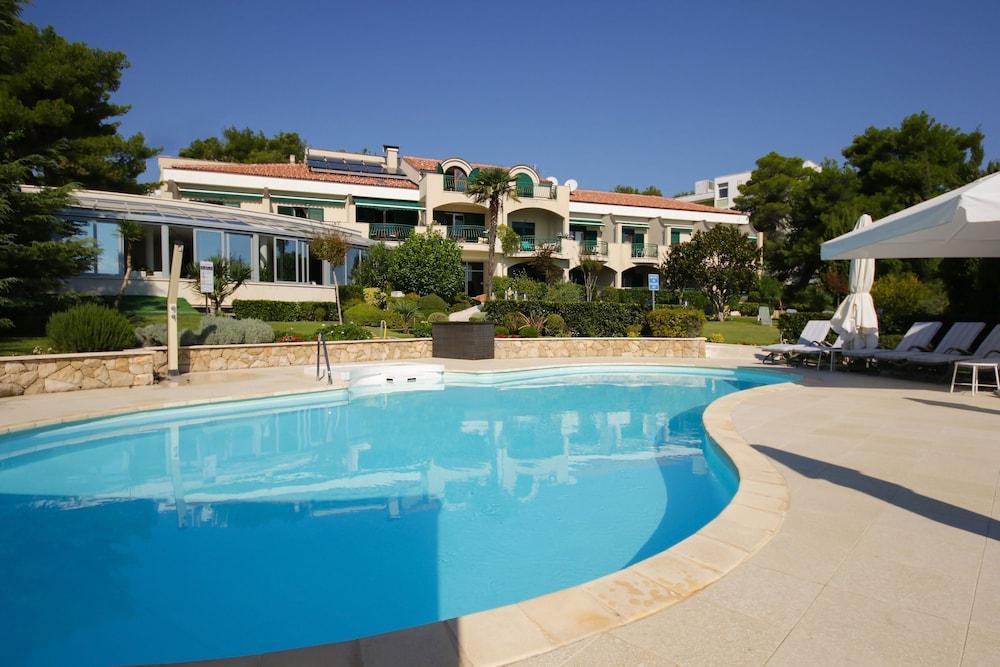 Hotel Villa Radin Vodice Exterior photo